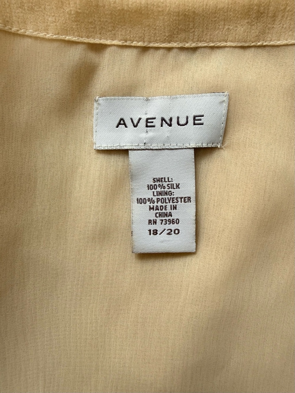 Vintage Avenue Cream Lace-Trim Button Front 100% Silk Blouse - Picture 4 of 4